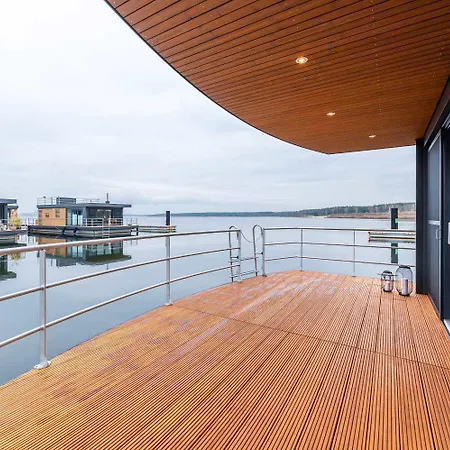 펜션 Floatinghouse Atlantis